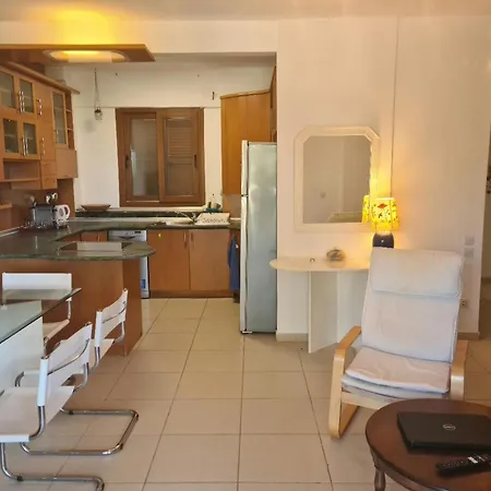 Akti 2 Case de vacanță