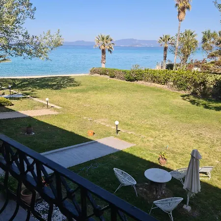 Akti 2 Holiday home *